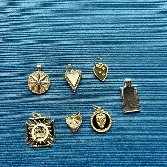 NWT SET OF 7! Mixed Pendants - Picture 3 of 6